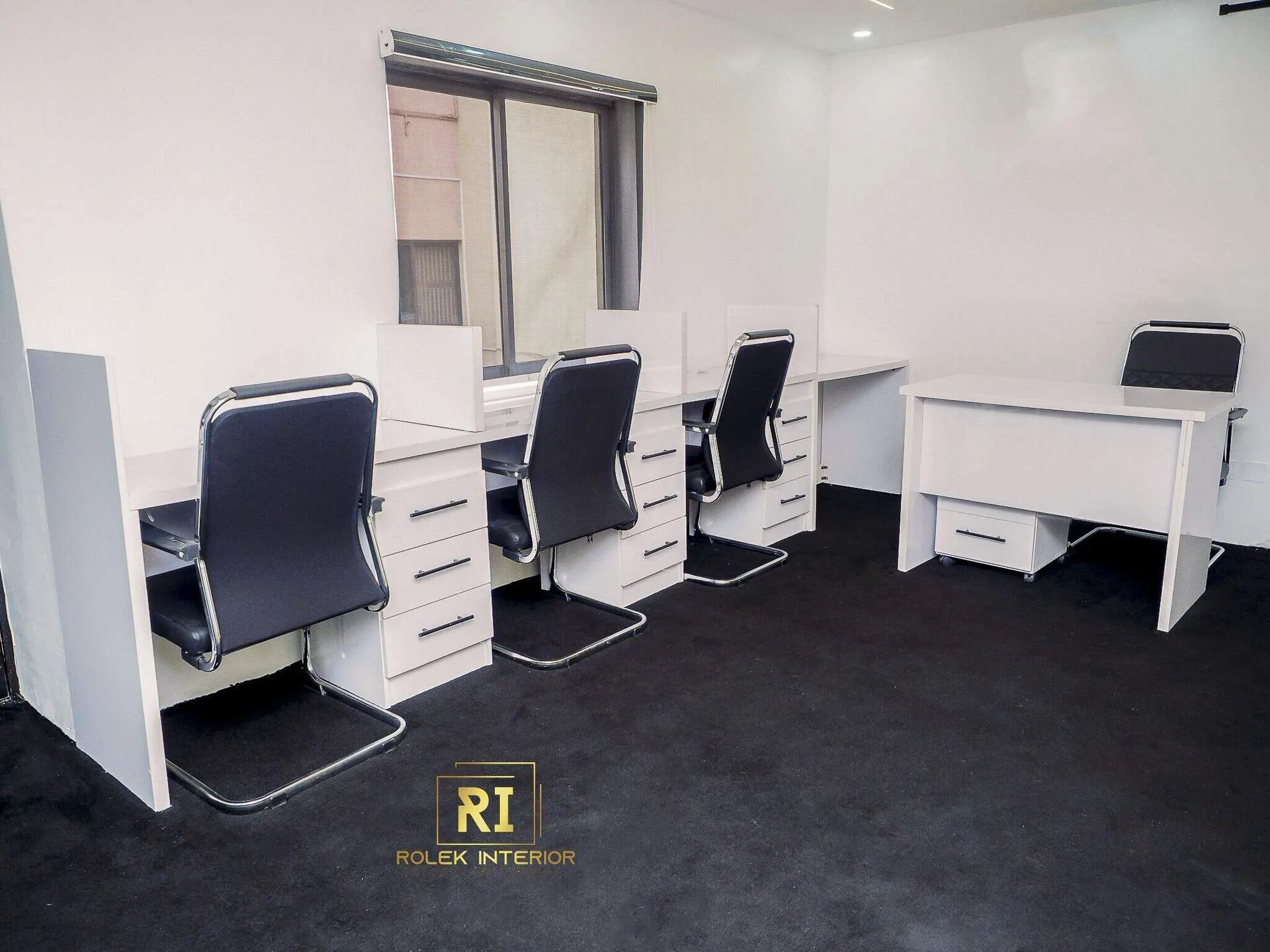 6-Station Office Workstation Set